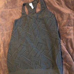 Oula Seamless Stretch Tank (Triangle Print)